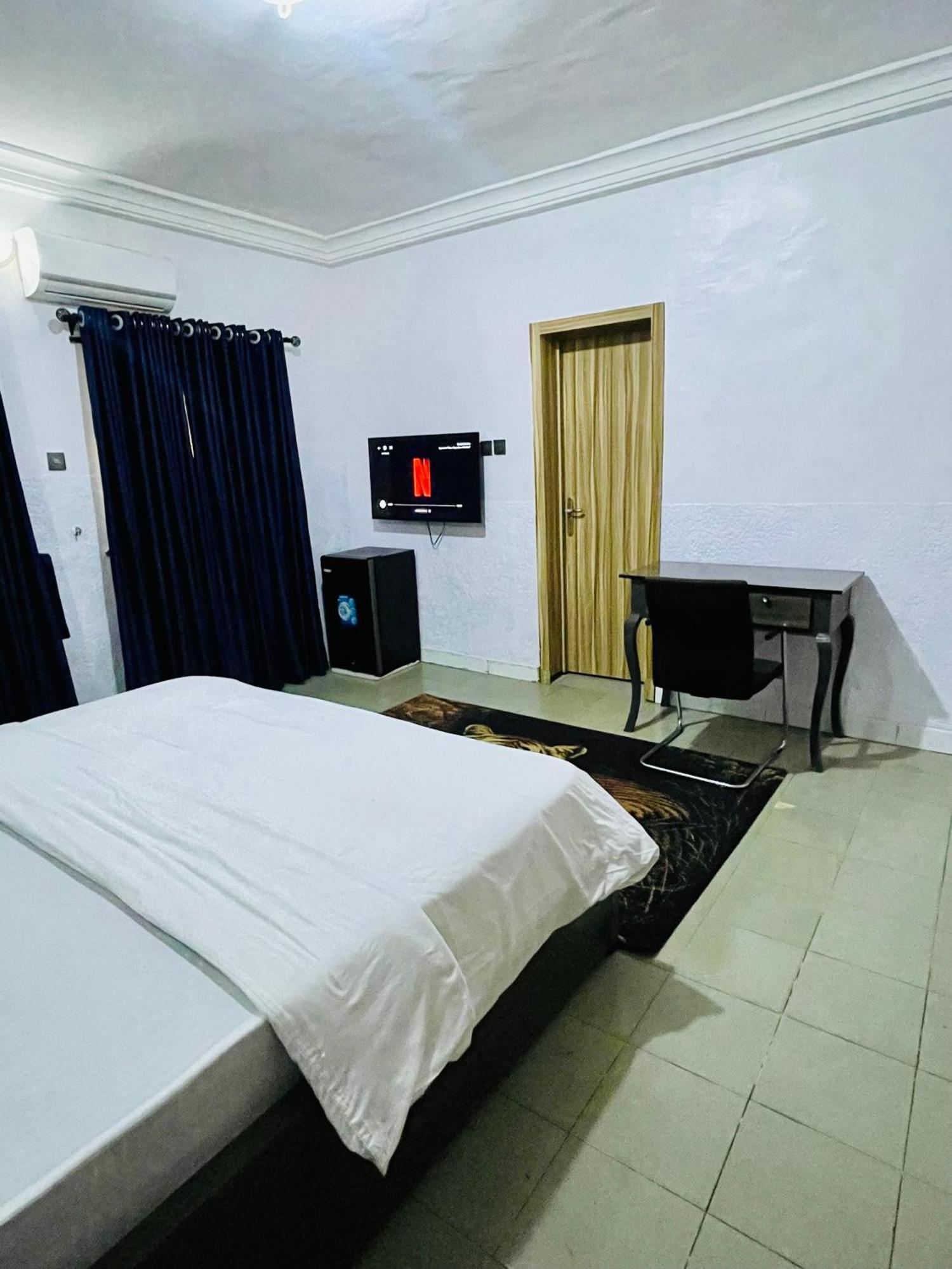 Weena Hotel & Resort 라고스 외부 사진