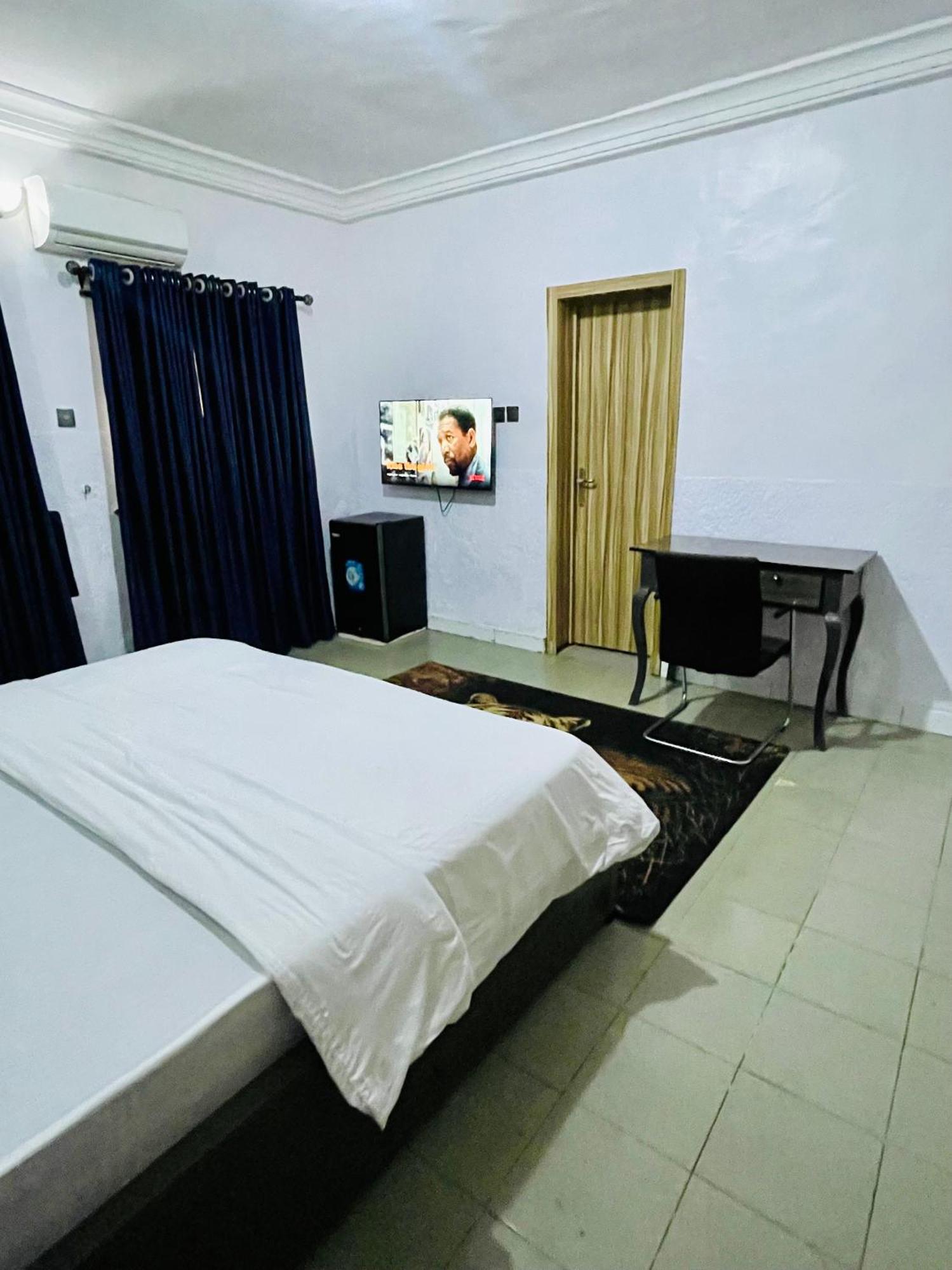 Weena Hotel & Resort 라고스 외부 사진